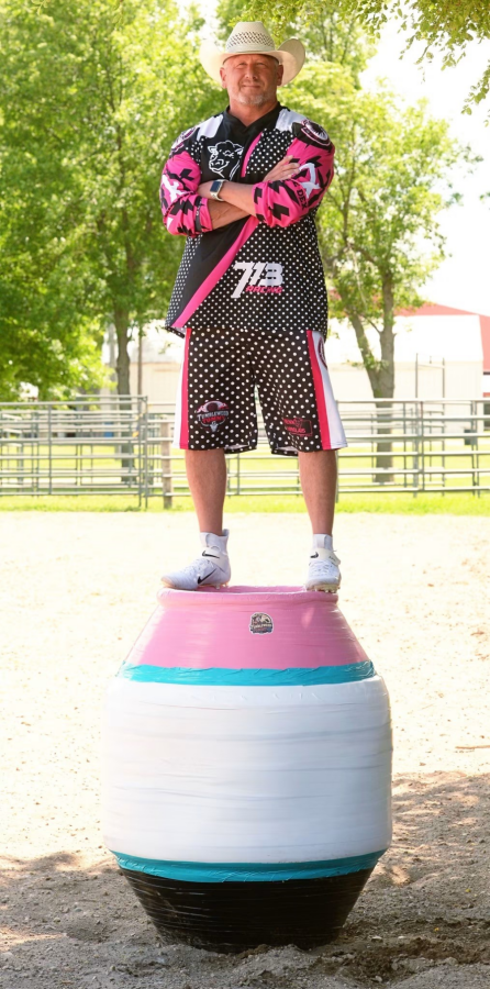 https://cfimages.rodeoticket.com/event-resource-photo/tumbleweed-tommy-g-event-resource-photo-2.png?v=1782746805