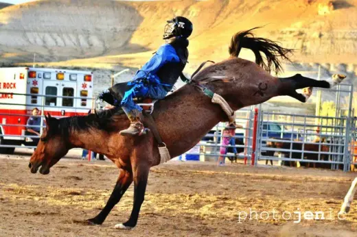 images.rodeoticket.com/infopages/overland-stage-stampede-rodeo-infopages-12495.webp