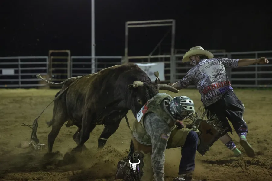 images.rodeoticket.com/infopages2/2nd-annual-hugo-military-rodeo-days-infopages2-12950.webp
