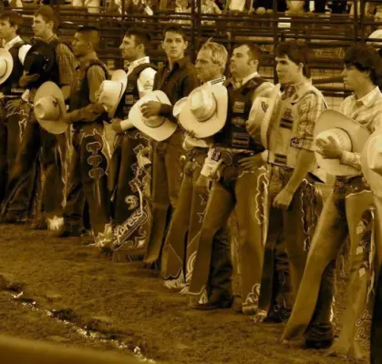 images.rodeoticket.com/infopages2/canyonlands-prca-rodeo-infopages2-12563.webp