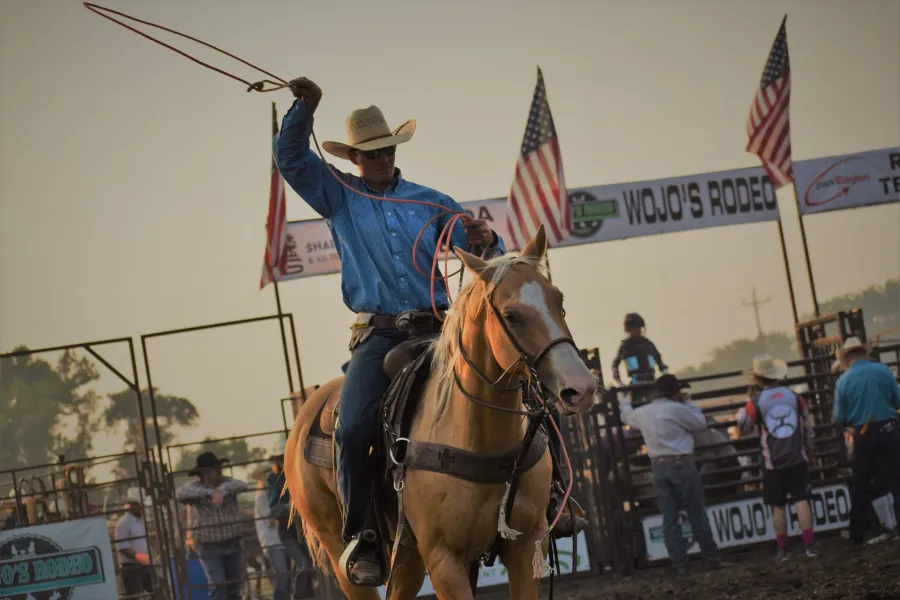 images.rodeoticket.com/infopages2/rothsay-round-up-infopages2-12719.webp